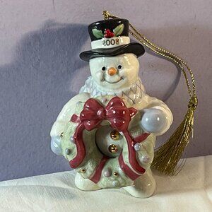 Christmas ornament Lenox snowman with wreath decorating for xmas 2008 EX9575